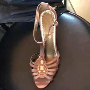 heels brown with jewels